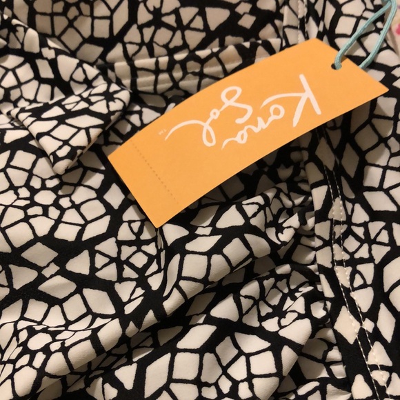 NWT Kona Sol Swimsuit top . Small - Picture 3 of 4